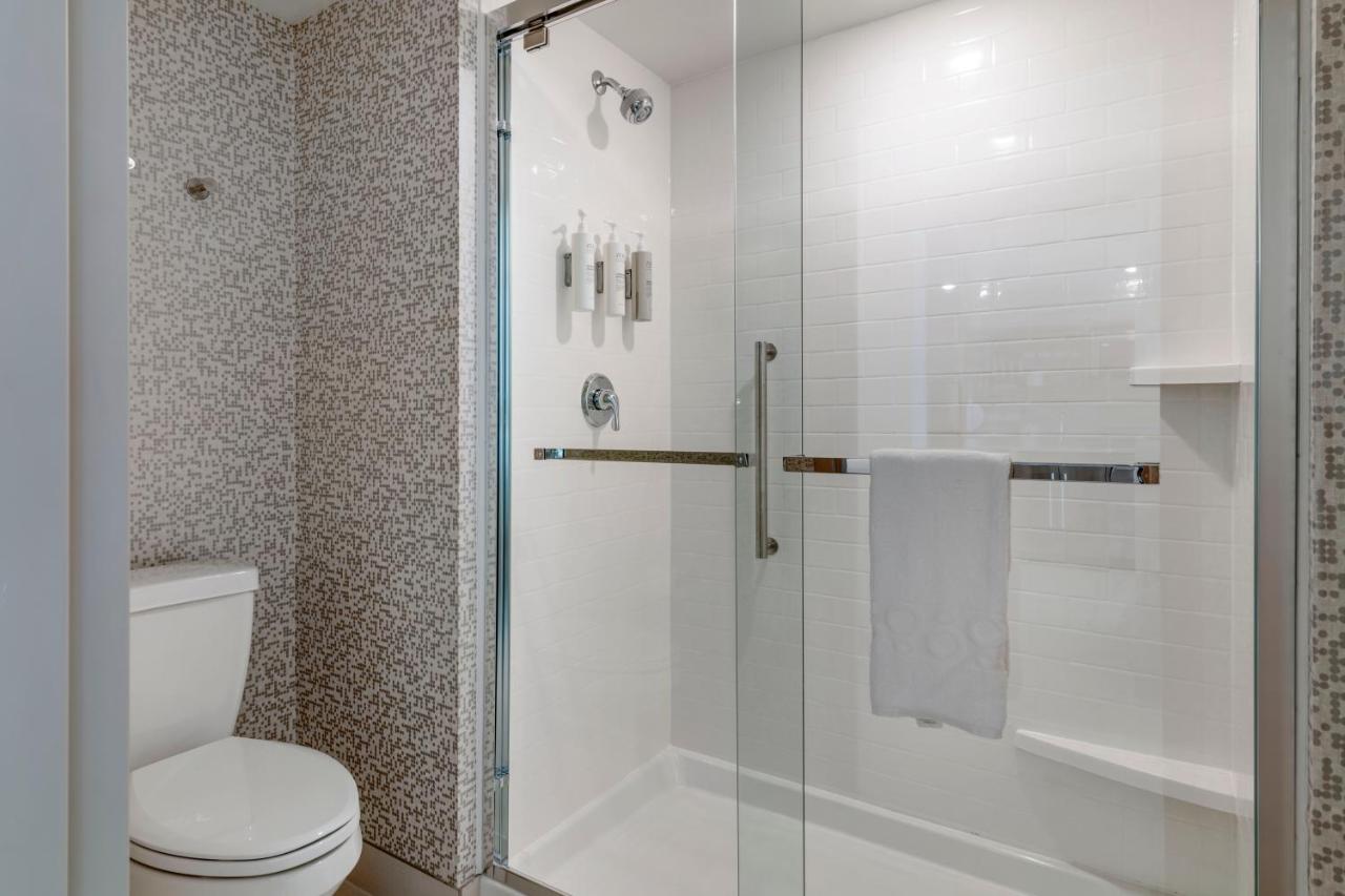 Studio Suite with One King Bed at Home2 Suites by Hilton Bangor