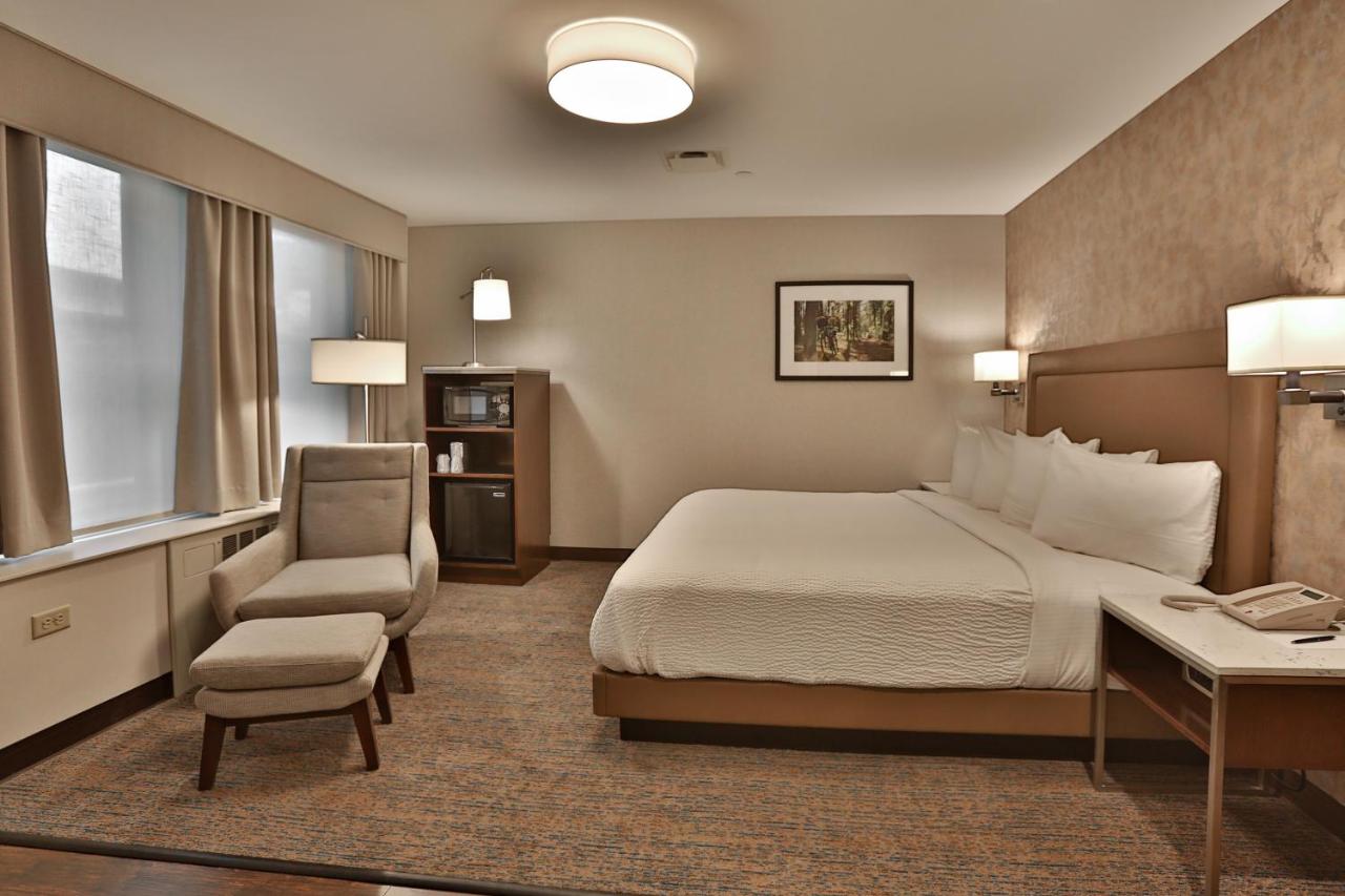 King Room at Kahler Grand Hotel