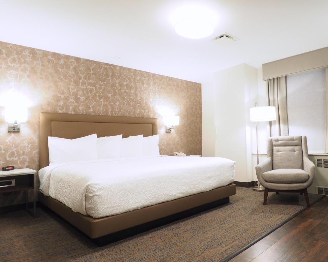 King Room at Kahler Grand Hotel