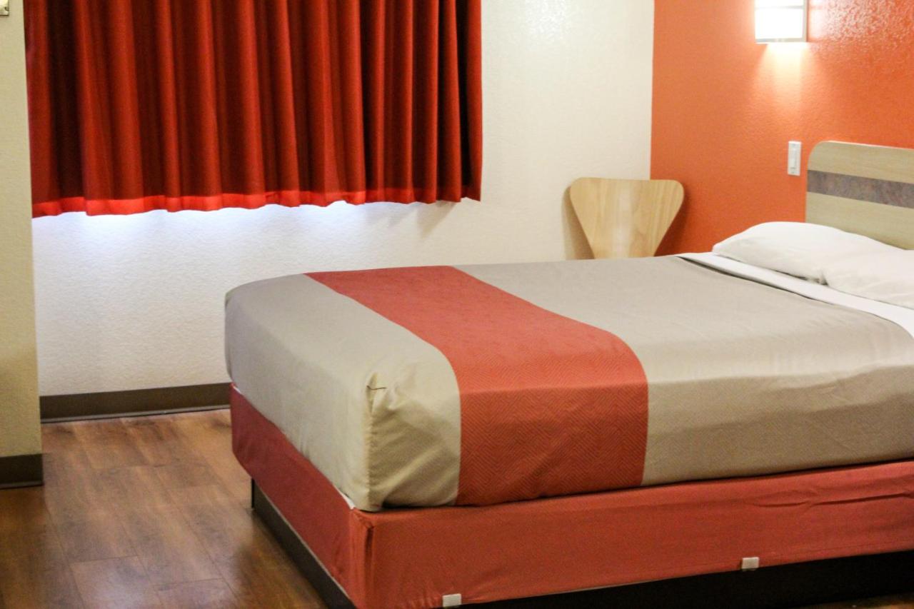 | Motel 6-Fort Lupton, CO