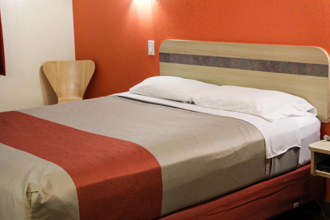 | Motel 6-Fort Lupton, CO