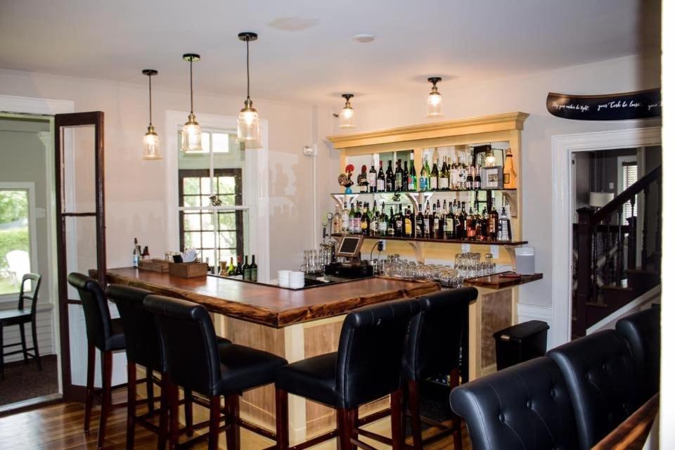 | Sesuit Harbor House