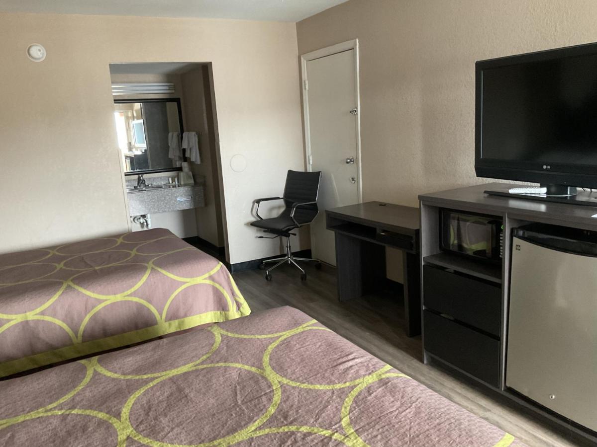 Double Room with Two Double Beds - Non-Smoking at Super 8 by Wyndham Chattanooga/East Ridge