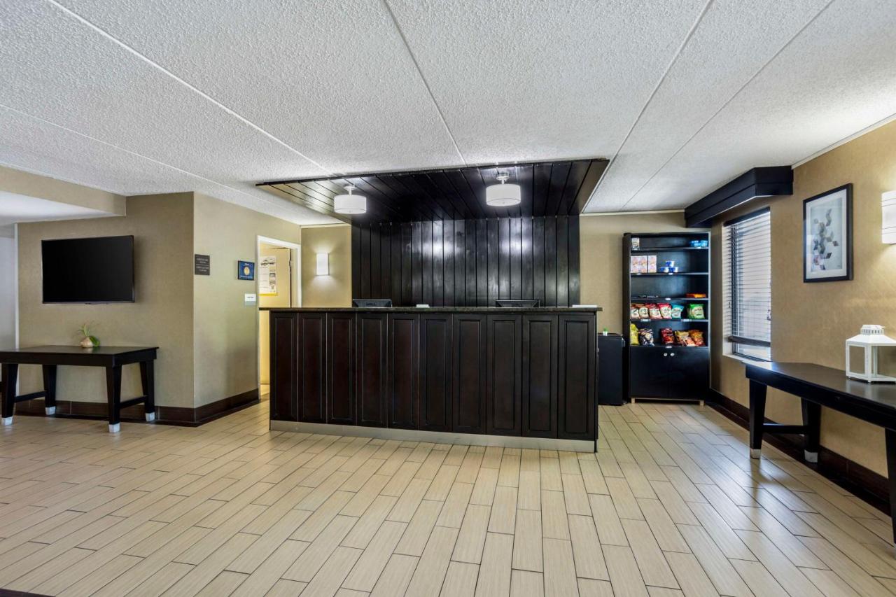 | Best Western Harrisburg North Hotel