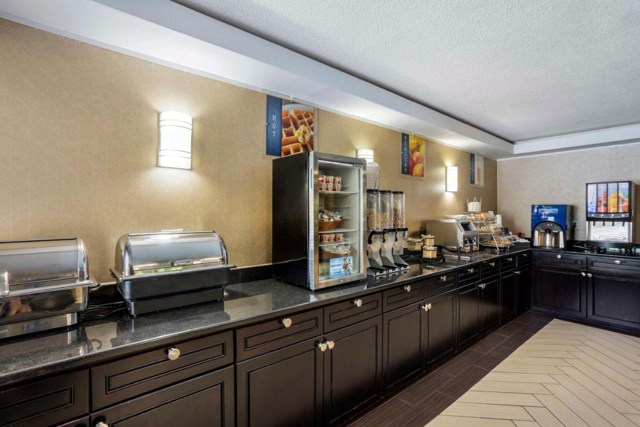 | Best Western Harrisburg North Hotel