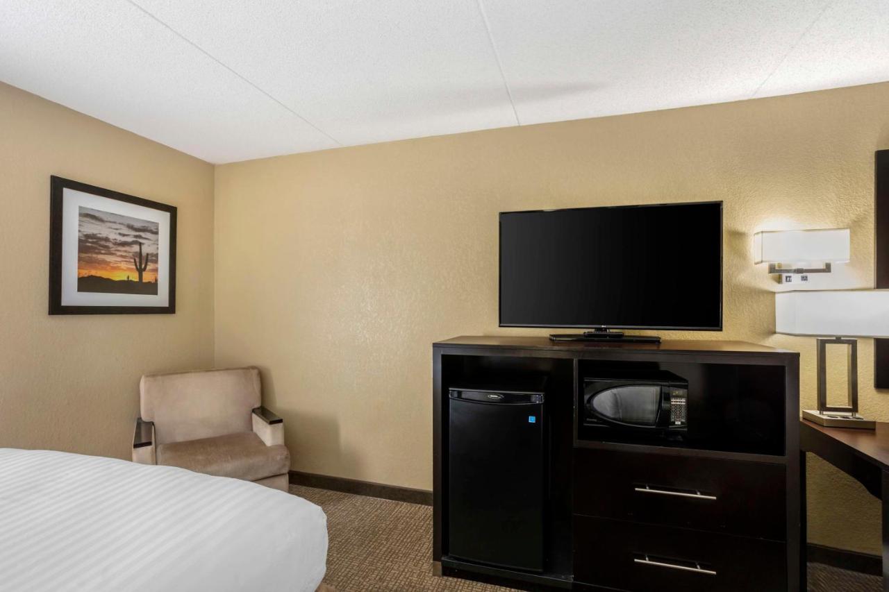 | Best Western Harrisburg North Hotel