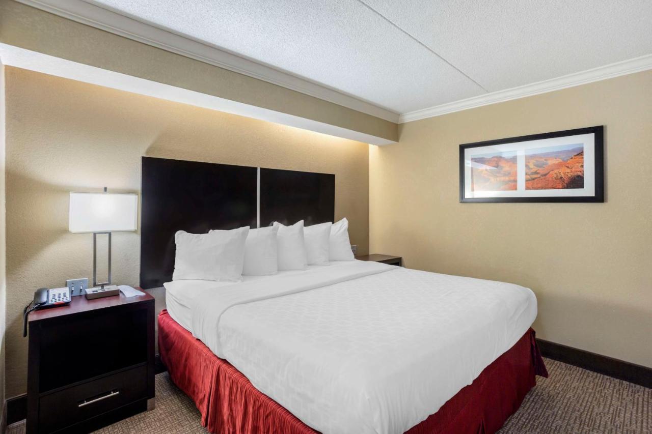 | Best Western Harrisburg North Hotel