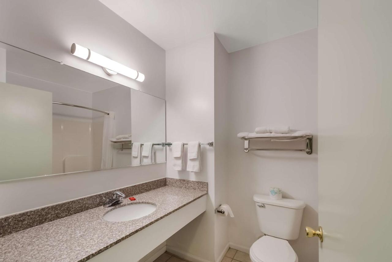 | SureStay Plus Hotel by Best Western Berkeley Springs