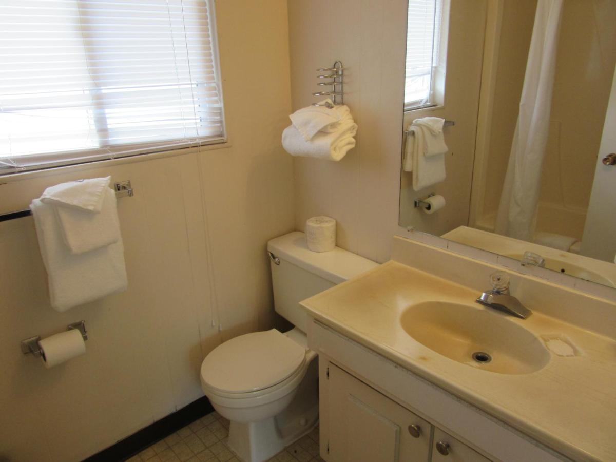  | Yellowstone Country Inn