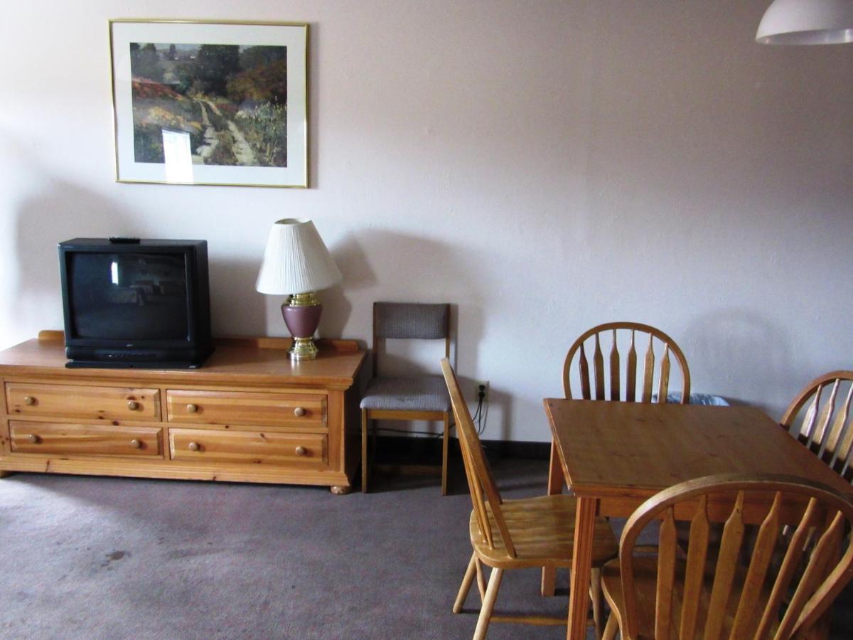  | Yellowstone Country Inn