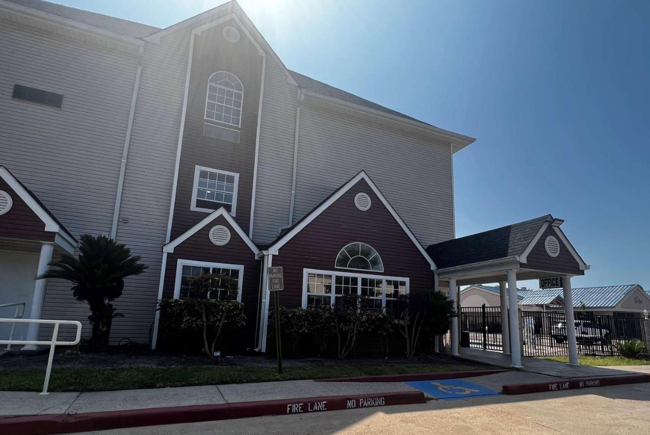 | Microtel Inn & Suites by Wyndham Houston/Webster/Nasa/Clearlake
