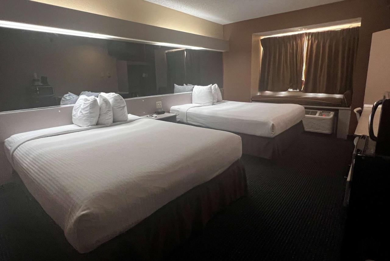 | Microtel Inn & Suites by Wyndham Houston/Webster/Nasa/Clearlake