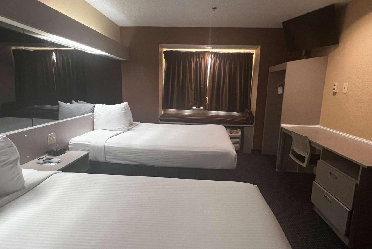 | Microtel Inn & Suites by Wyndham Houston/Webster/Nasa/Clearlake