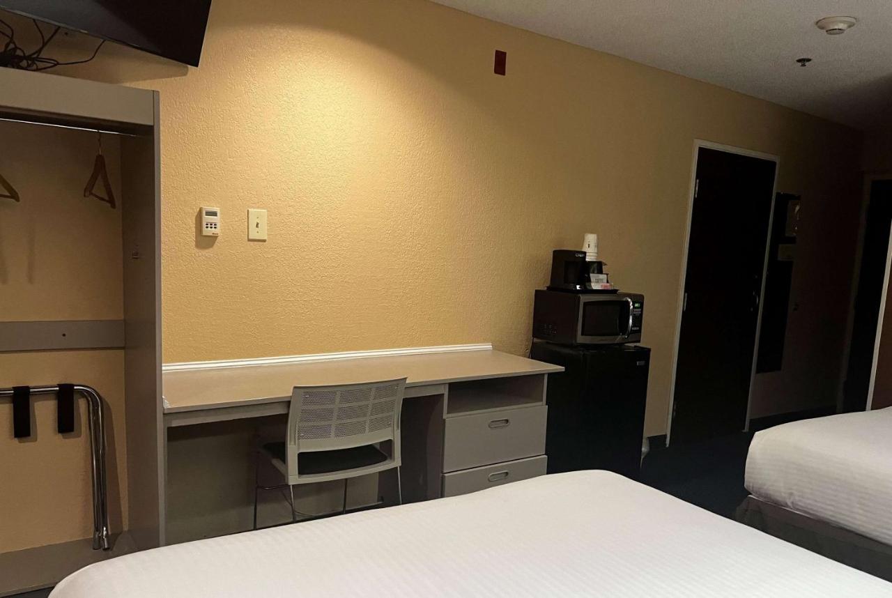 | Microtel Inn & Suites by Wyndham Houston/Webster/Nasa/Clearlake