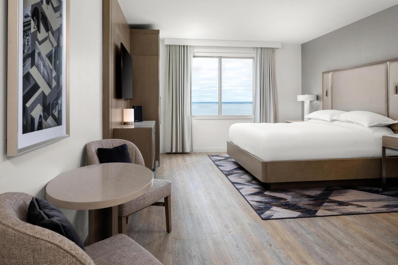 | Sheraton Duluth Hotel