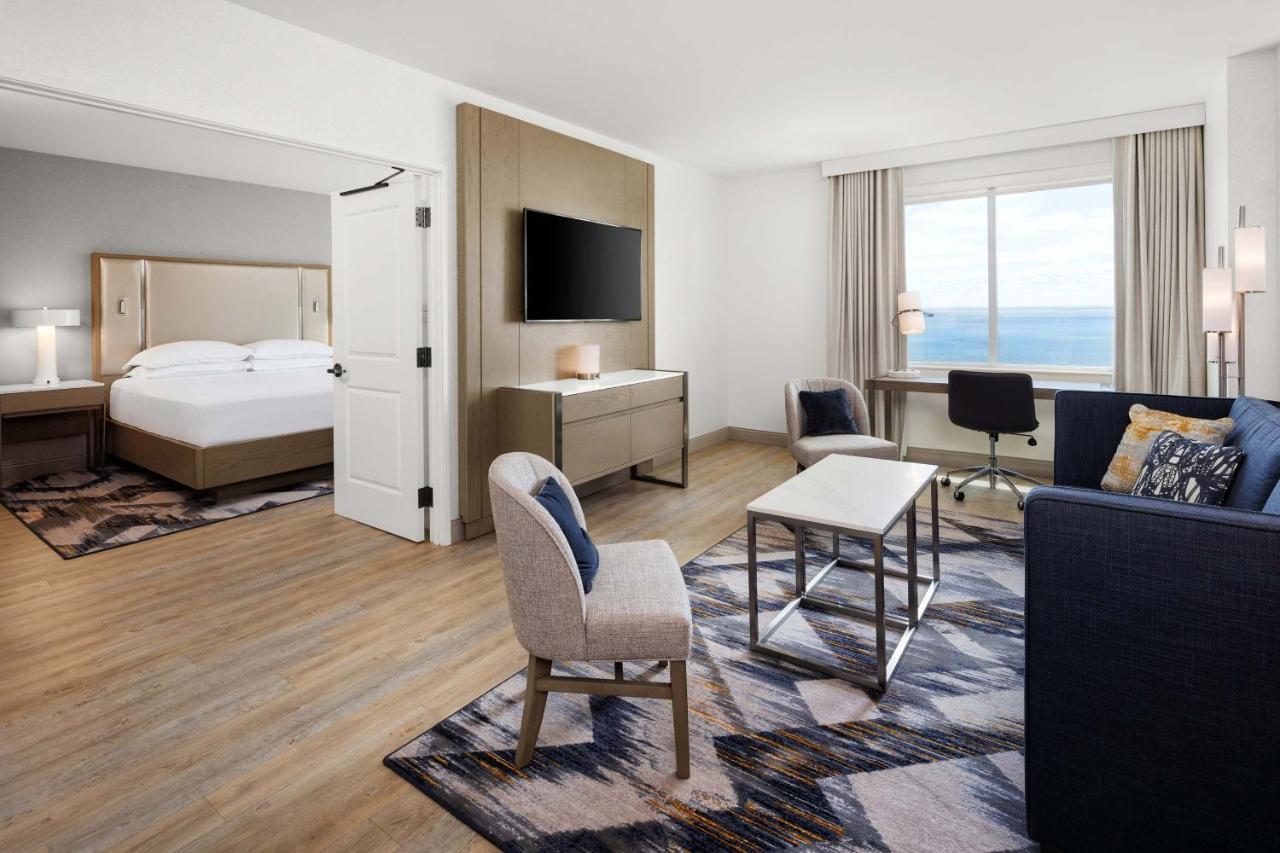 Club level, Suite, 1 King, Sofa bed, Lake view, High floor at Sheraton Duluth Hotel