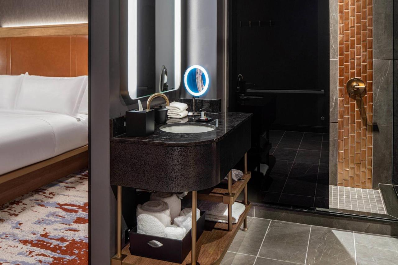 Guest room, 1 Queen at The Industrialist Hotel, Pittsburgh, Autograph Collection