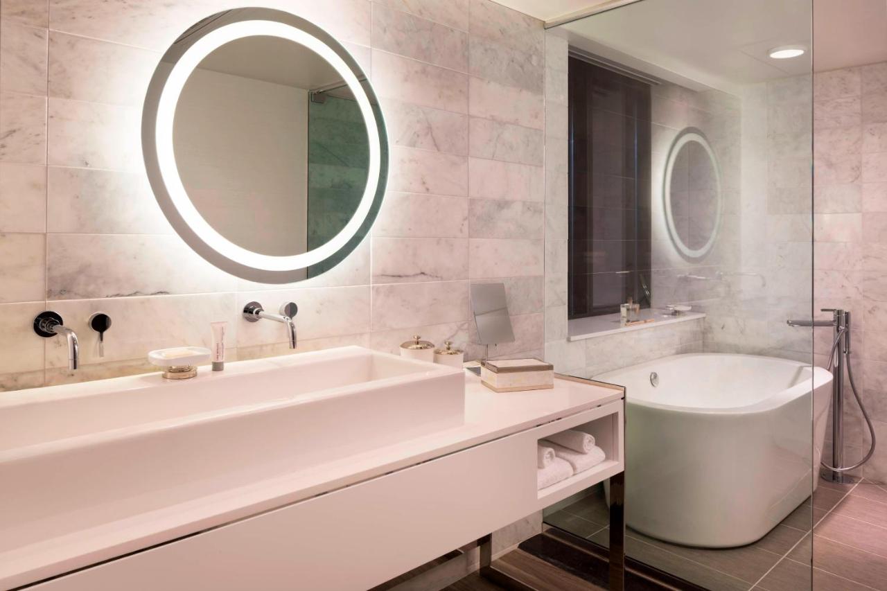 Presidential Suite at Le Méridien Chicago - Oakbrook Center