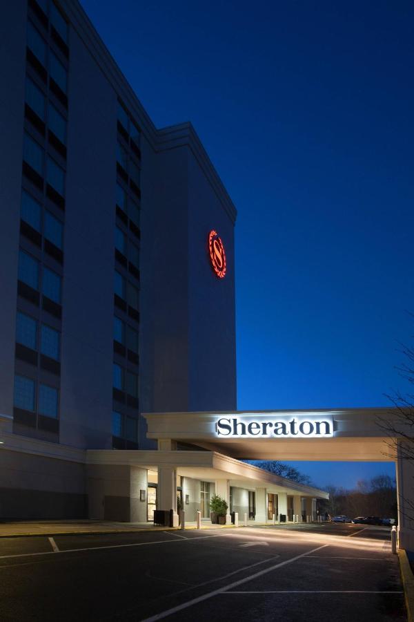  | Sheraton Pittsburgh Airport Hotel