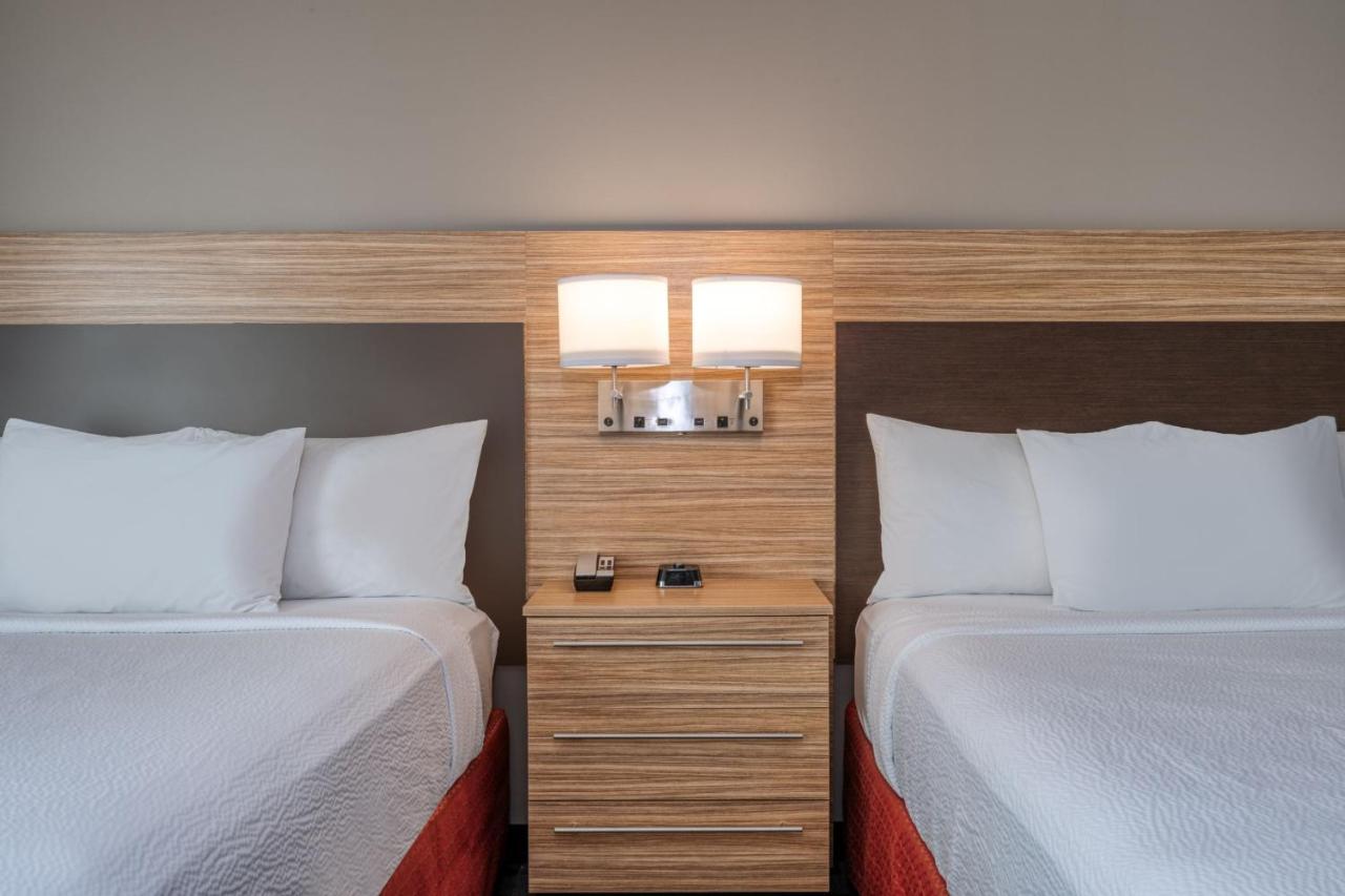 Queen Studio at TownePlace Suites by Marriott Indianapolis Airport