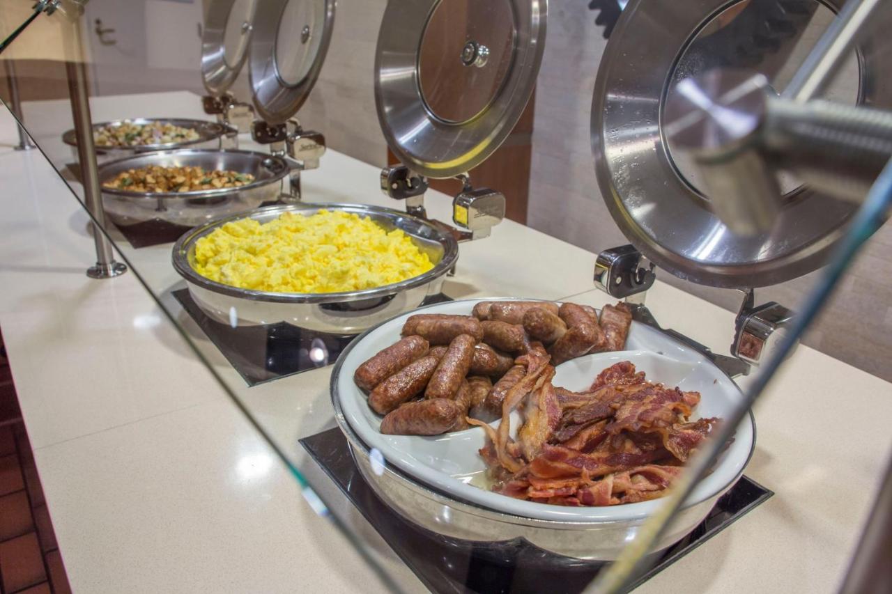 | Louisville Marriott East