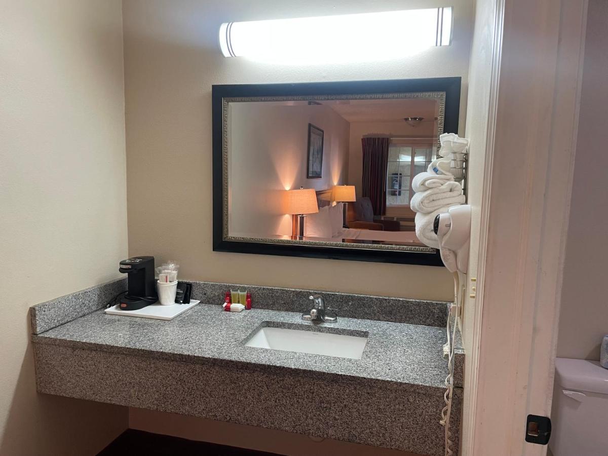 | Skyway Inn - Seatac