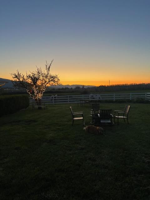  | Applinger Farm
