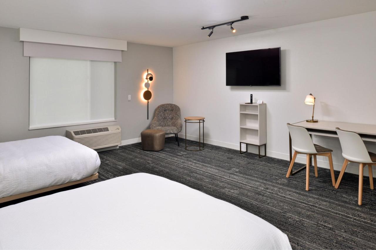 Queen Studio at TownePlace Suites by Marriott Asheville Downtown