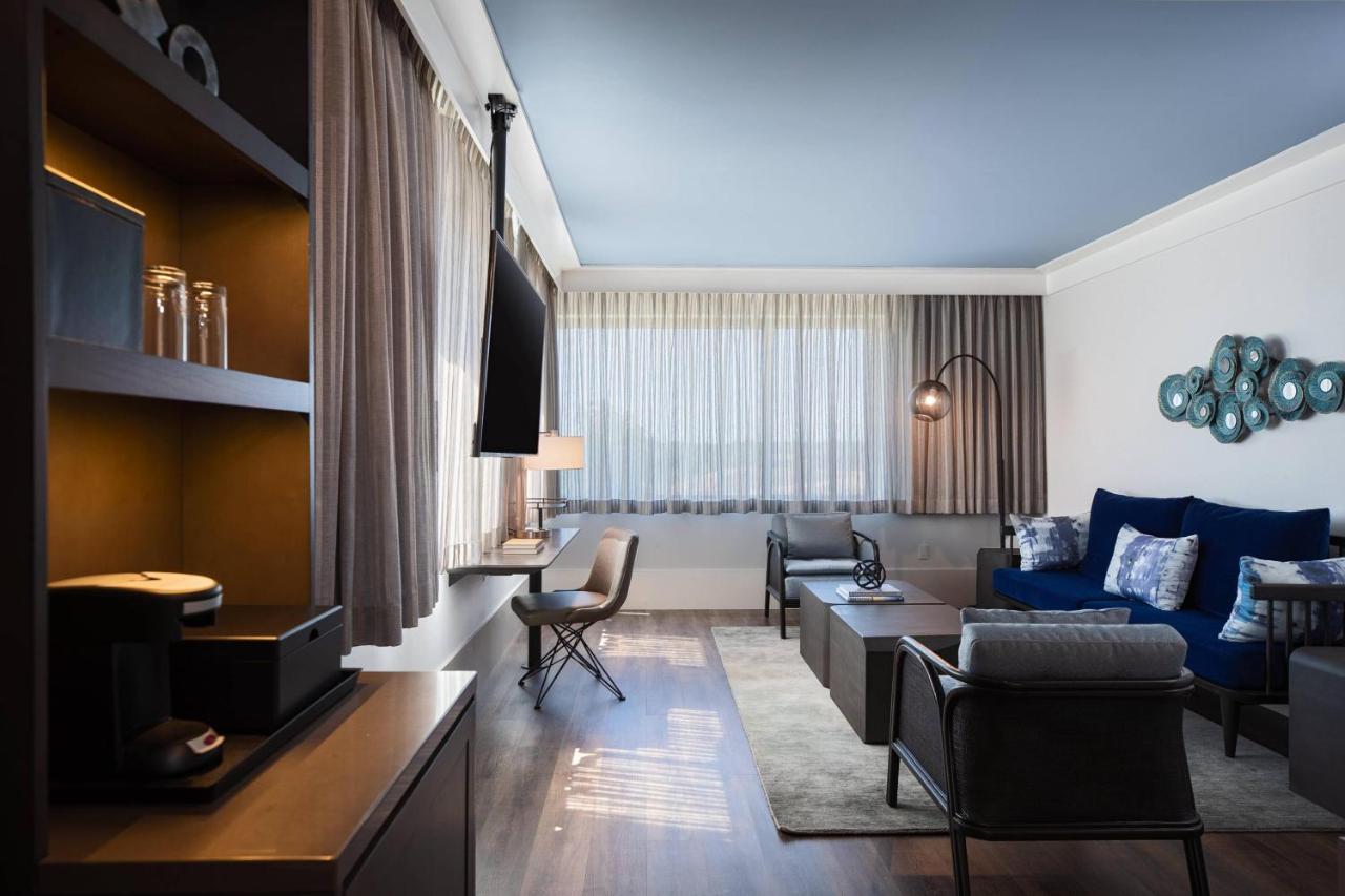 | Renaissance Columbus Westerville-Polaris Hotel