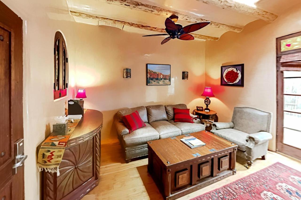 | Antigua Inn