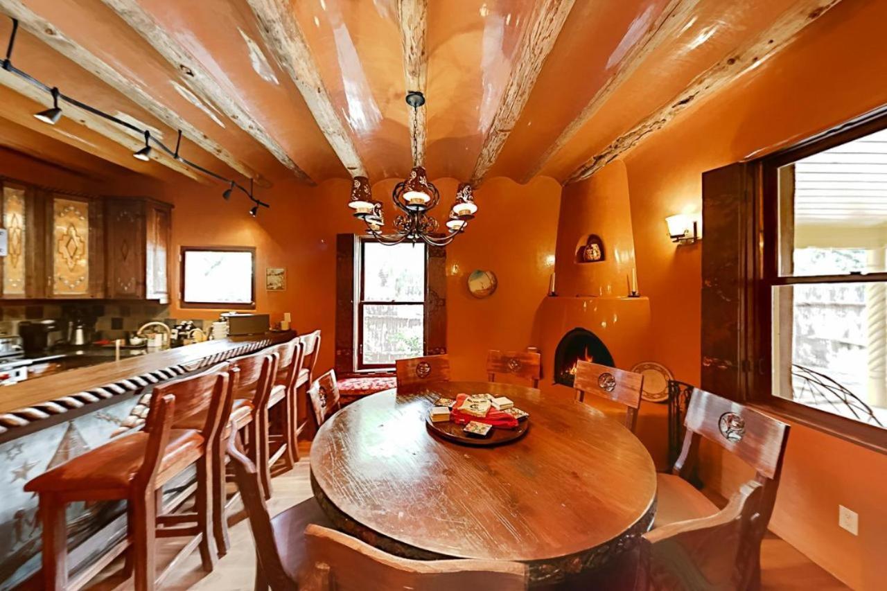 | Antigua Inn