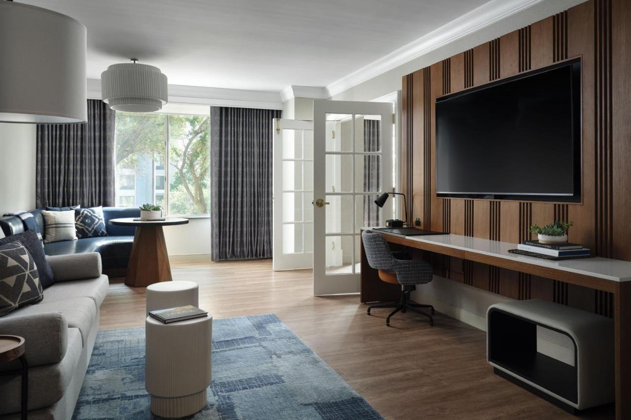 King Suite with Sofa Bed at Austin Marriott South