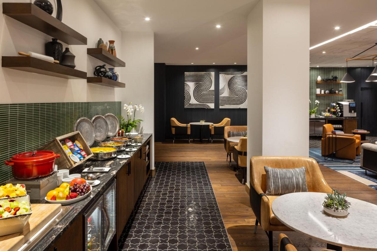 King Suite with Sofa Bed at Austin Marriott South
