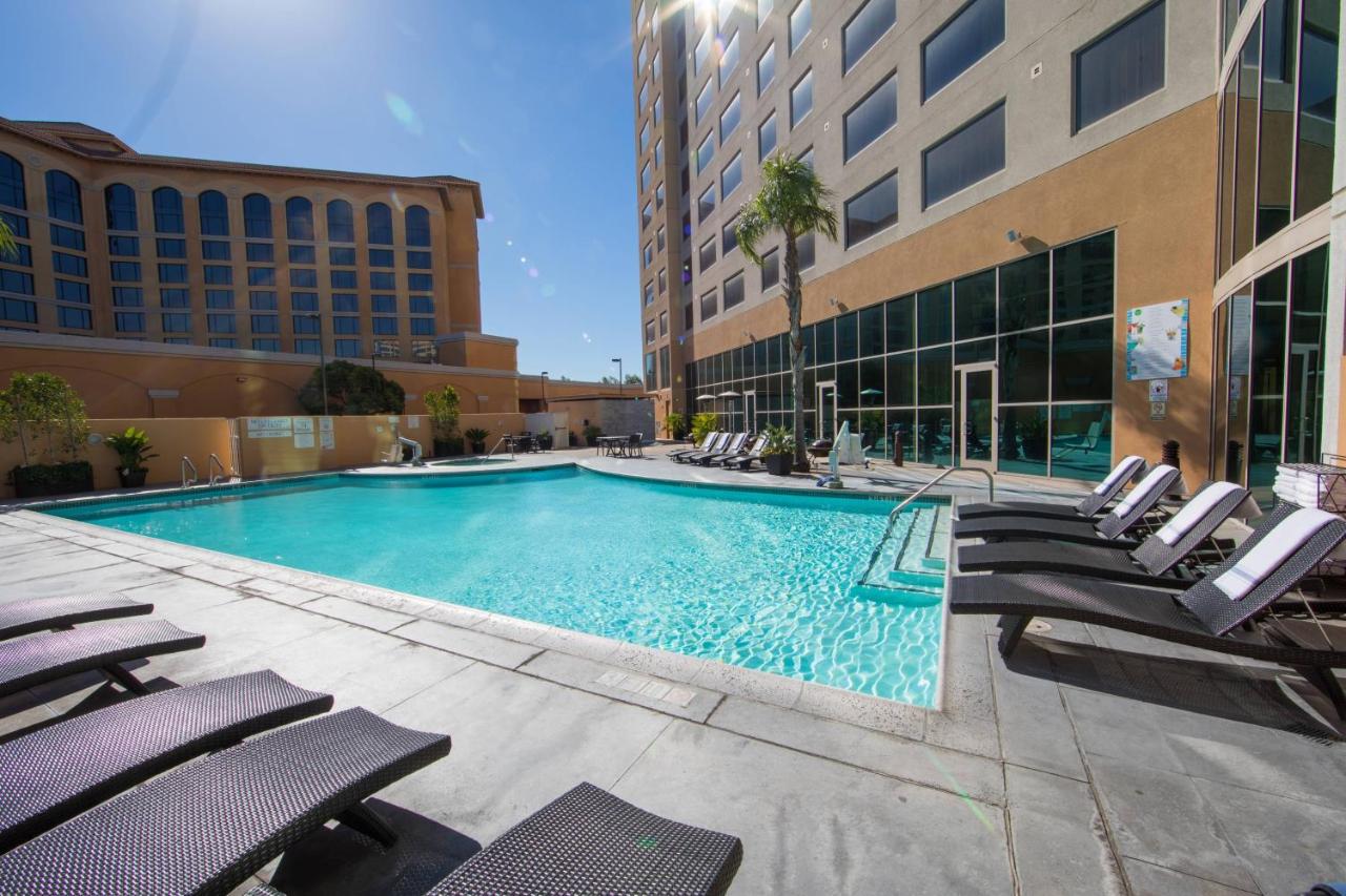  | Anaheim Marriott Suites
