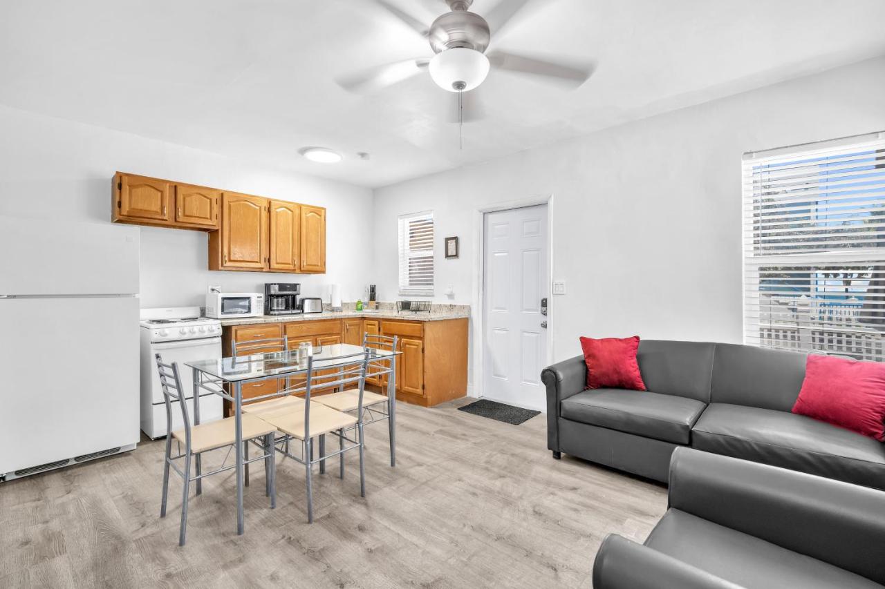 One-Bedroom Apartment at Laguna Blu Beach