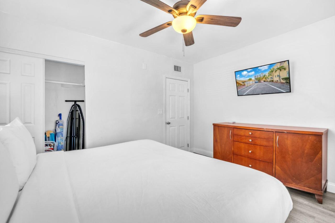 One-Bedroom Apartment at Laguna Blu Beach