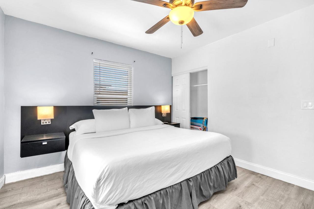 One-Bedroom Apartment at Laguna Blu Beach