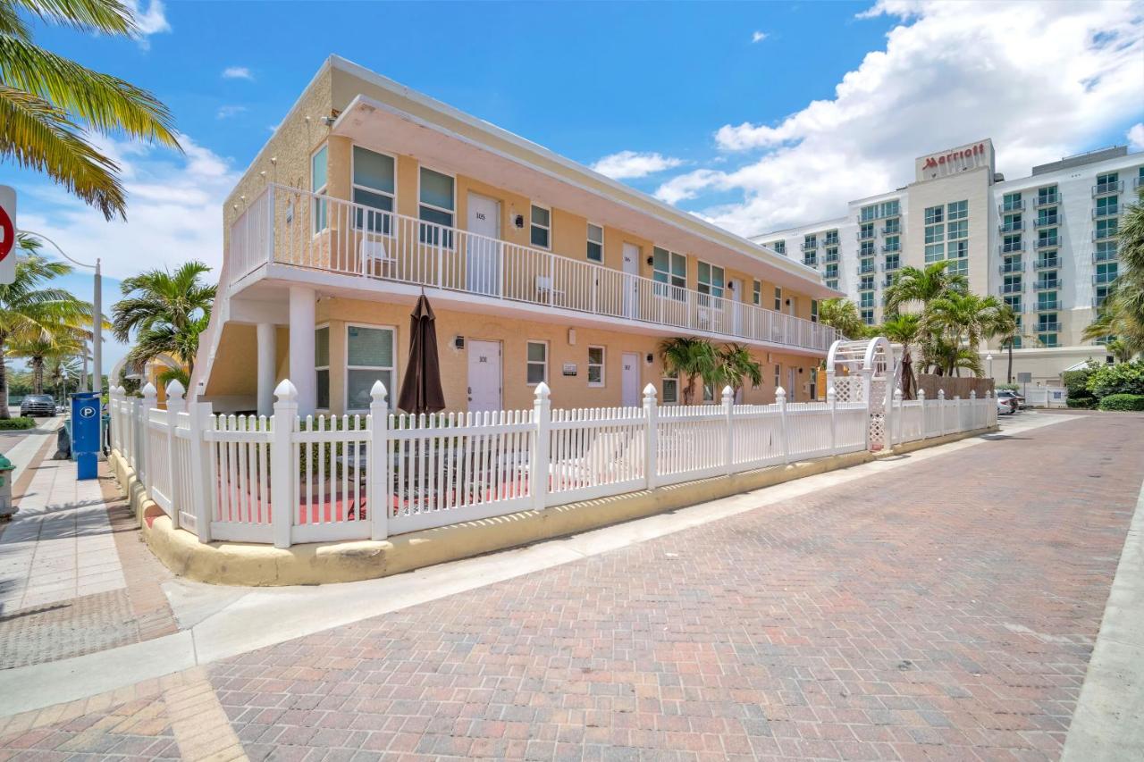 One-Bedroom Apartment at Laguna Blu Beach