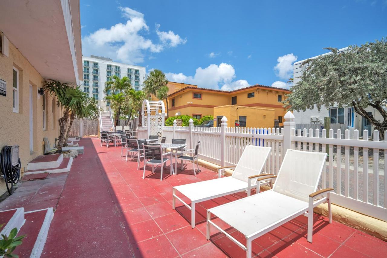 One-Bedroom Apartment at Laguna Blu Beach