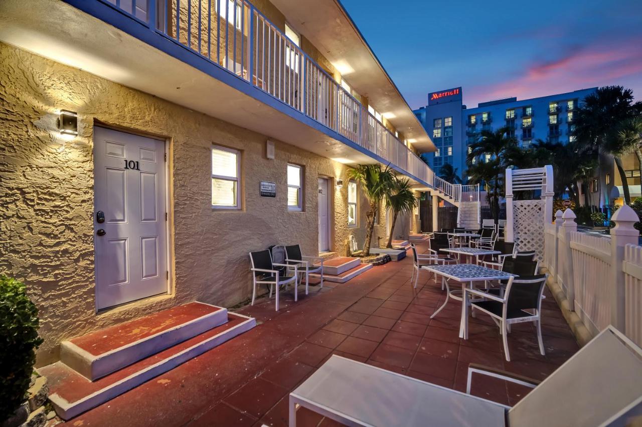 One-Bedroom Apartment at Laguna Blu Beach