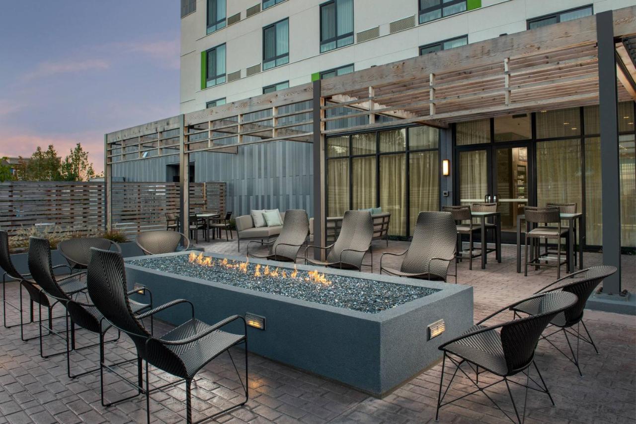 | Courtyard Portland East