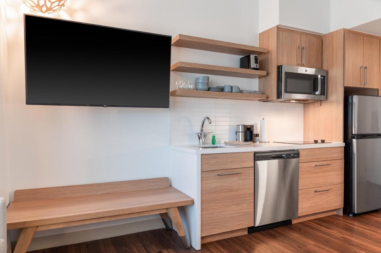 Standard King Room with Adapted Tub - Mobility and Hearing Accessible at Element by Marriott Dallas Richardson