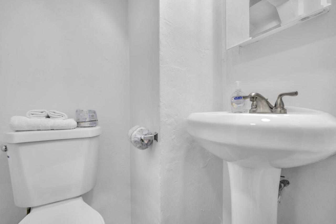 Deluxe Double Room with Shower at Laguna Blu Beach