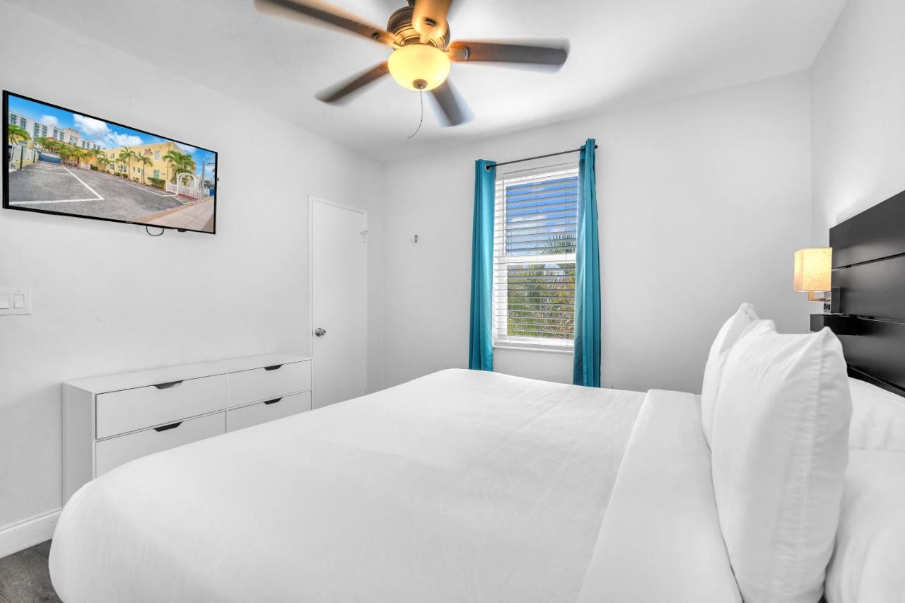 Deluxe Quadruple Room at Laguna Blu Beach