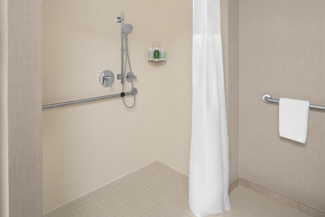 | Residence Inn Long Island Holtsville