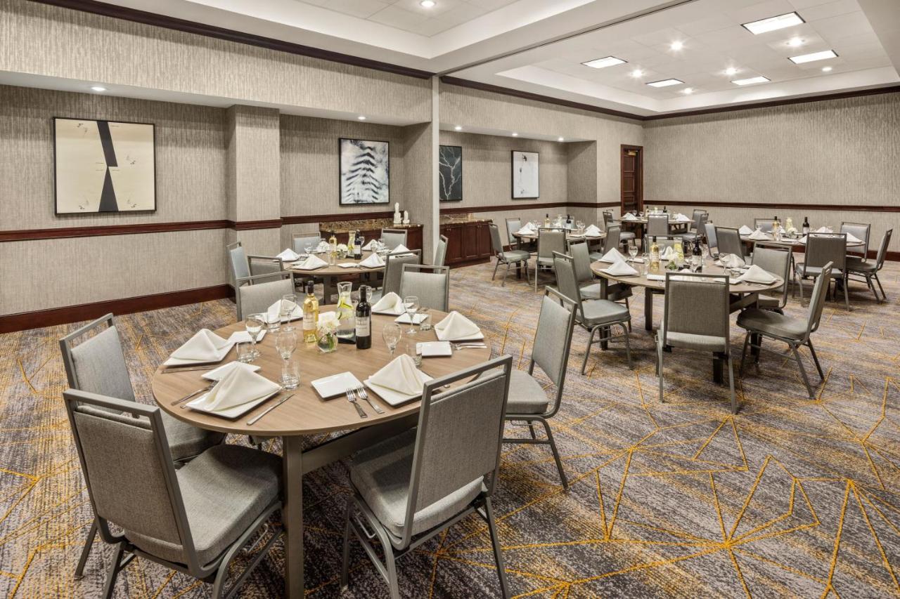 | Sheraton Duluth Hotel