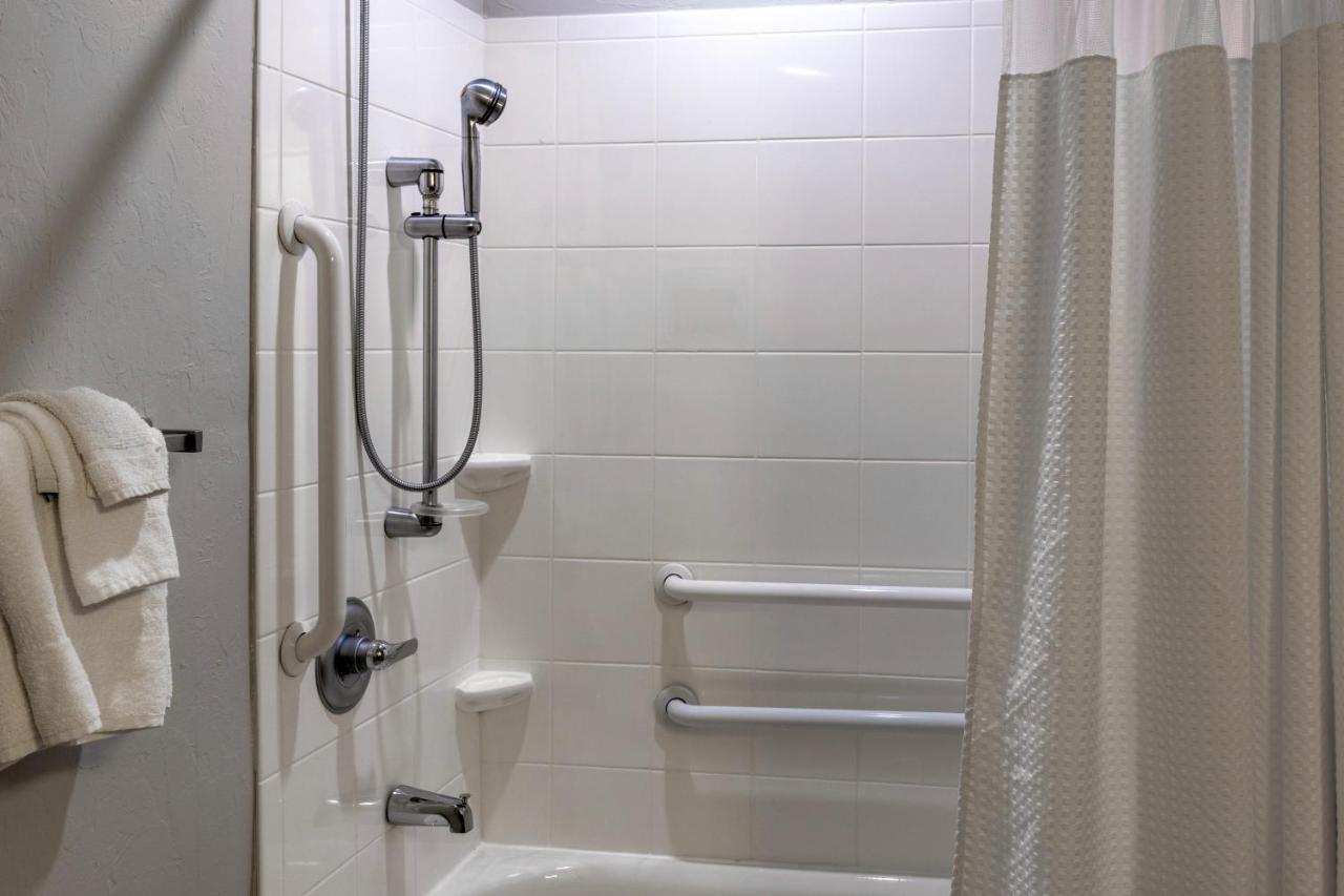King Room with Sofa Bed at Courtyard by Marriott Oklahoma City North/Quail Springs