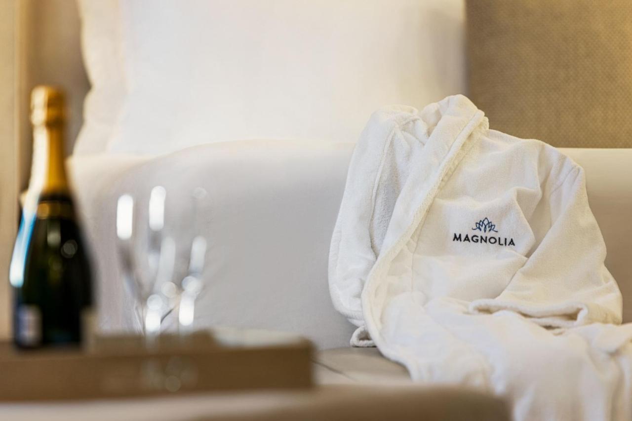 | Magnolia Hotel St. Louis, a Tribute Portfolio Hotel