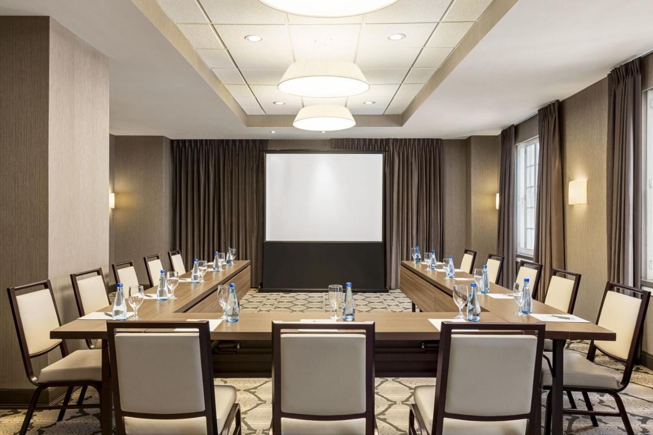 | Magnolia Hotel St. Louis, a Tribute Portfolio Hotel