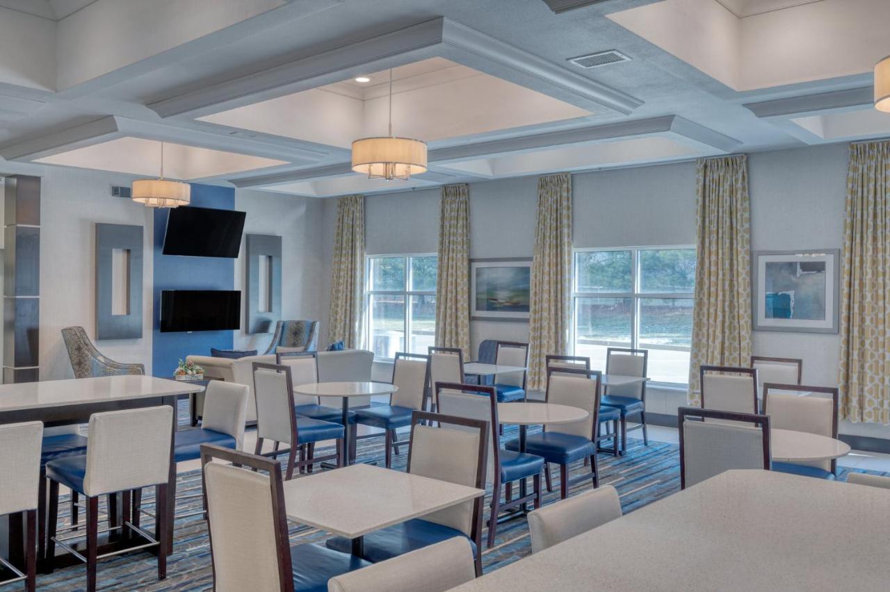  | Holiday Inn Express & Suites Edwardsville